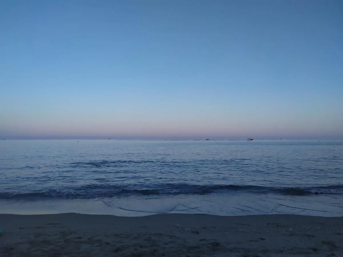 トレモリノスCarihuela La Luna Sun & Beachアパートメント
